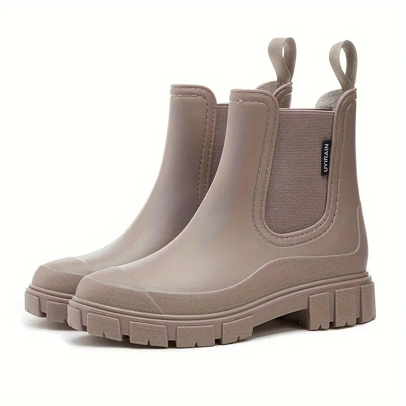 Women’s Pull-On Rain Boots with Lug Sole