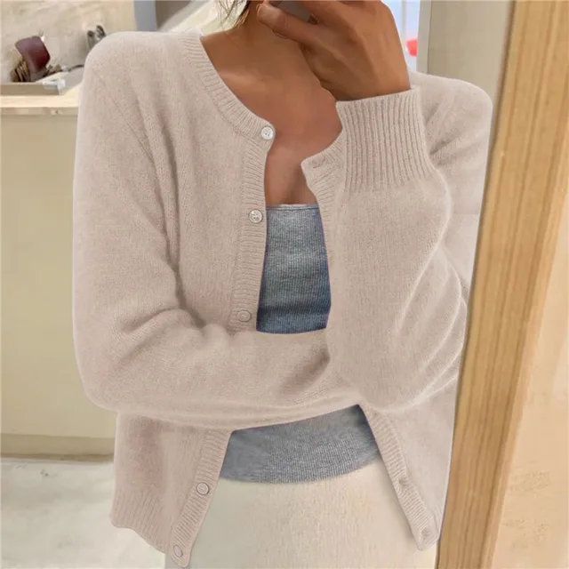 Mia | Cozy Relaxed Fit Knit Cardigan 2