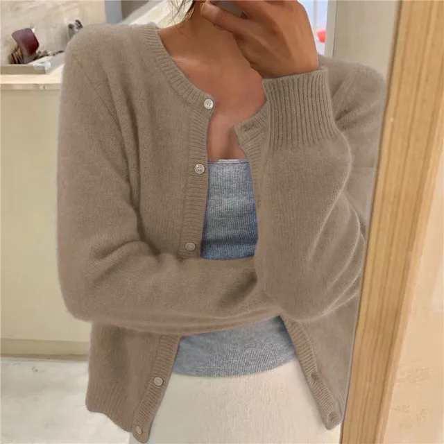 Mia | Cozy Relaxed Fit Knit Cardigan 4