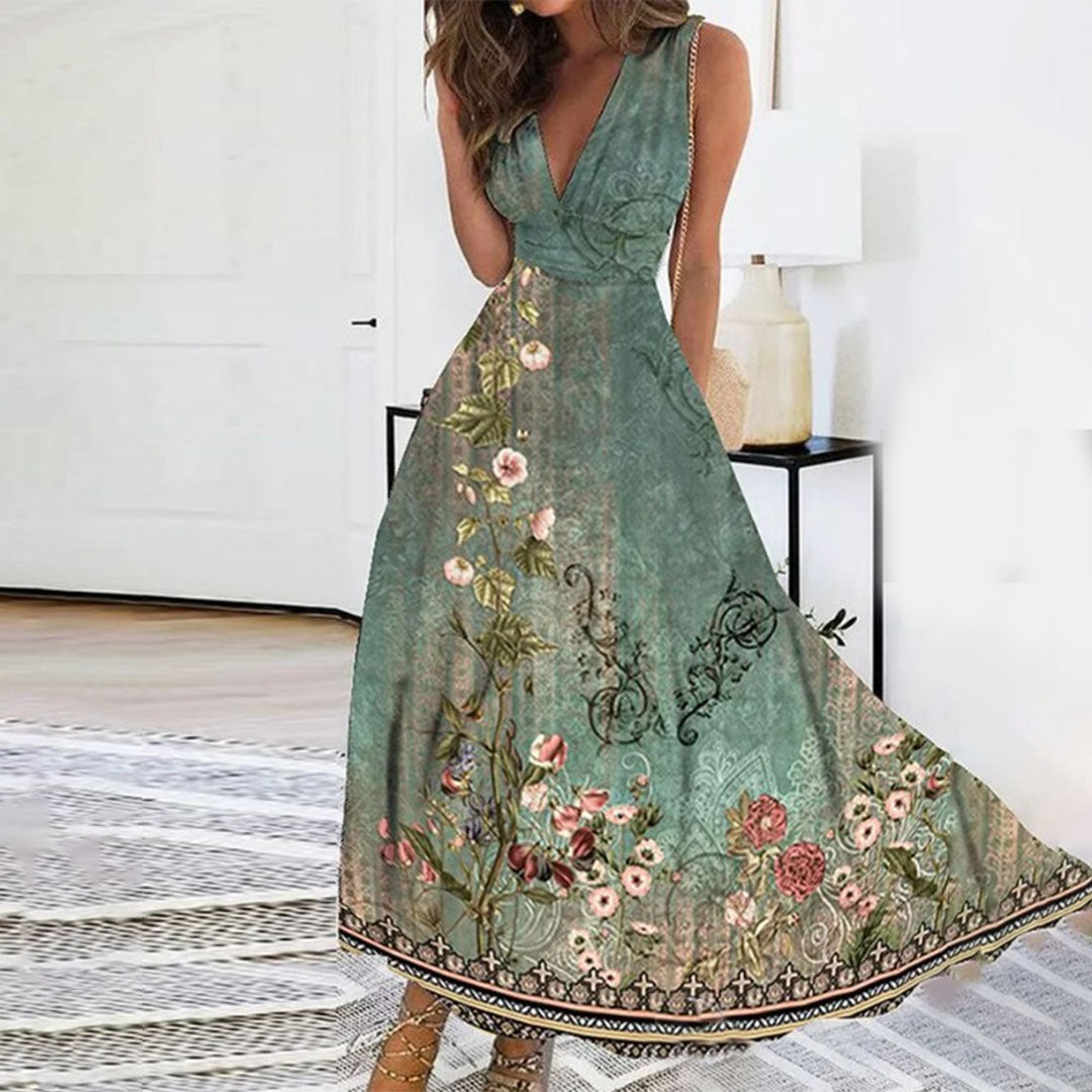 Sophia | Elegant Floral Plus Size Maxi Dress for Wedding Guests 1