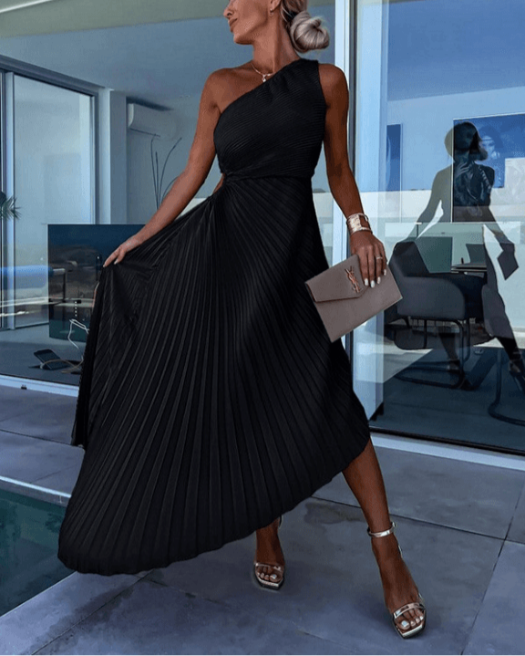 Sophie | Chic One Shoulder Pleated Maxi Dress 4